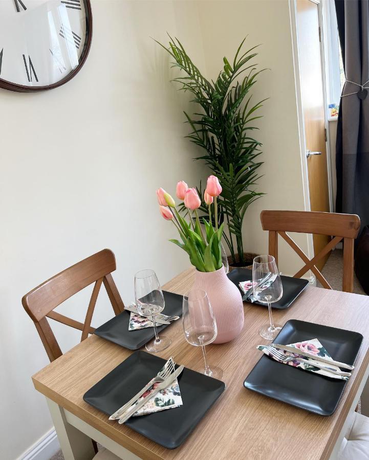 Cosy Town Centre Apartment Close To Beach Bournemouth Eksteriør billede