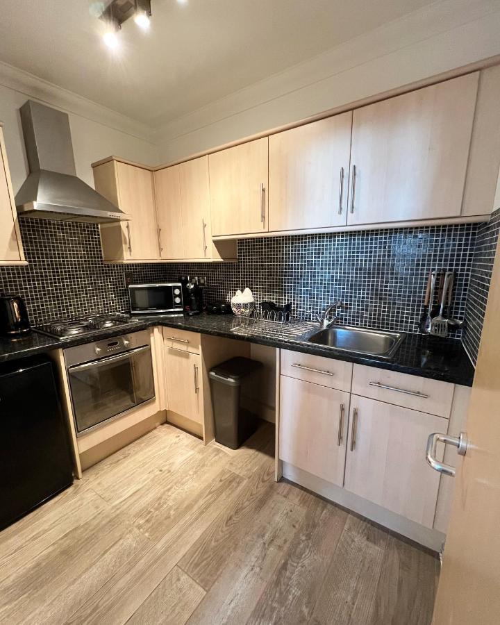 Cosy Town Centre Apartment Close To Beach Bournemouth Eksteriør billede